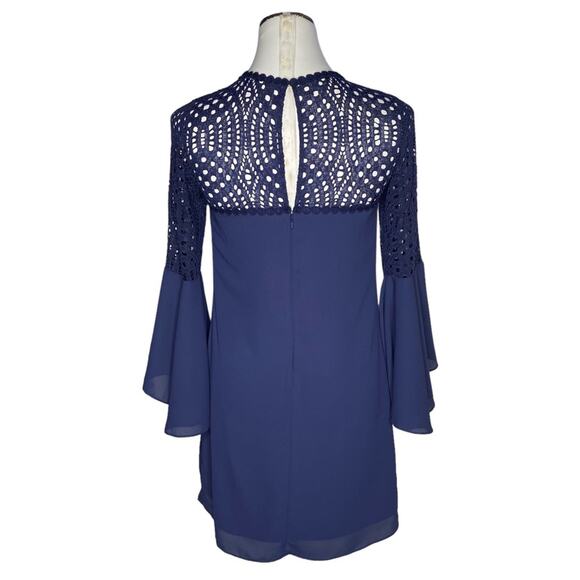 Lilly Pulitzer Amenna Bell Sleeve Lace Dress size 0 - Picture 3 of 12